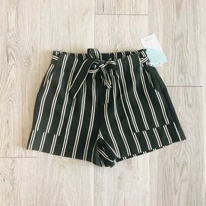 Stripe Shorts green and white